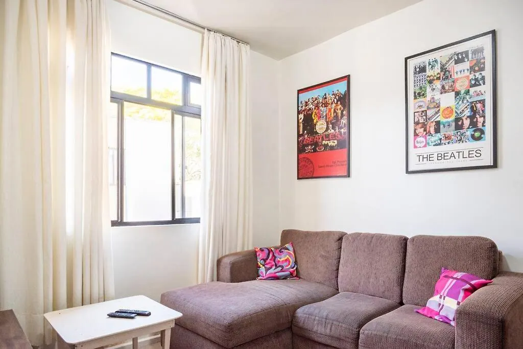 Quarto Aconchegante Nas Merces-1